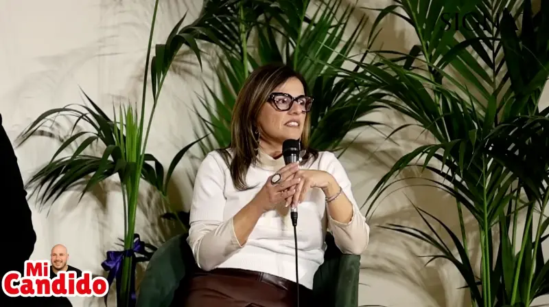 Maria Rosaria Provenzano durante il confronto — puntata 10