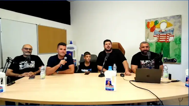 Il gruppo in studio durante la maratona elettorale
